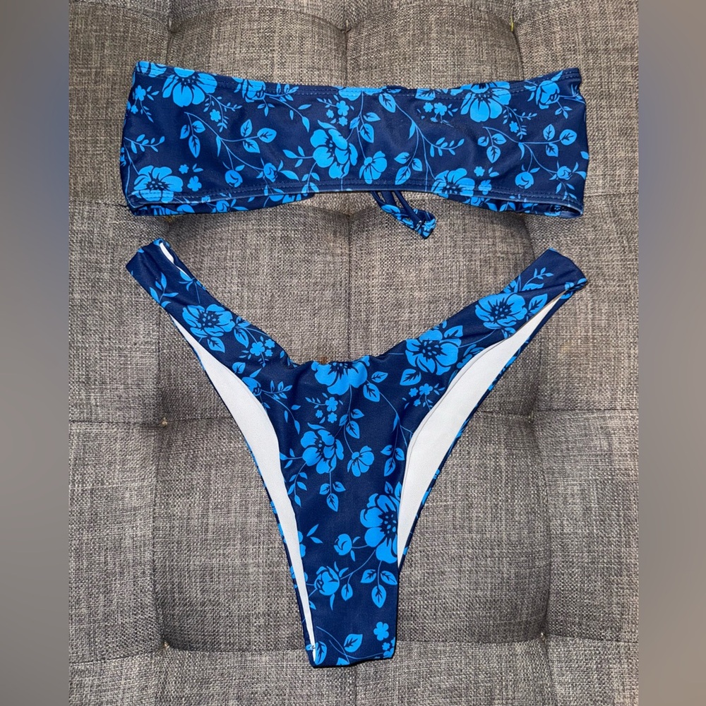 Vibrant Blue Floral Bikini. Size S - Picture 2 of 3